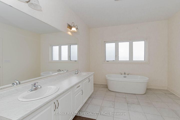 Photo 21 at 74 Clockwork Drive, Northwest Brampton, Brampton