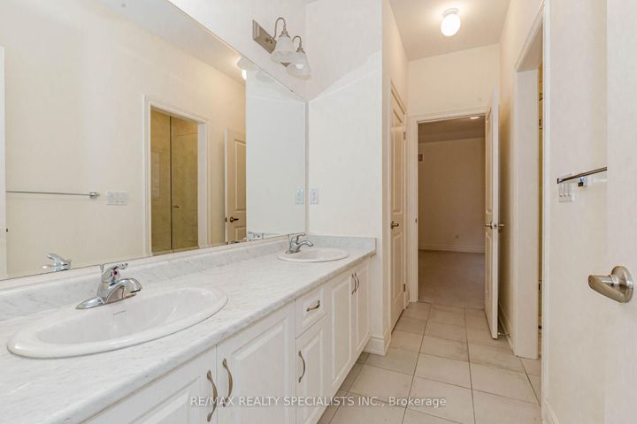 Photo 25 at 74 Clockwork Drive, Northwest Brampton, Brampton