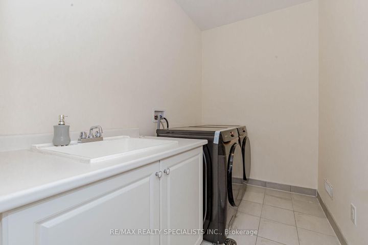 Photo 28 at 74 Clockwork Drive, Northwest Brampton, Brampton