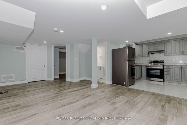 Photo 33 at 74 Clockwork Drive, Northwest Brampton, Brampton