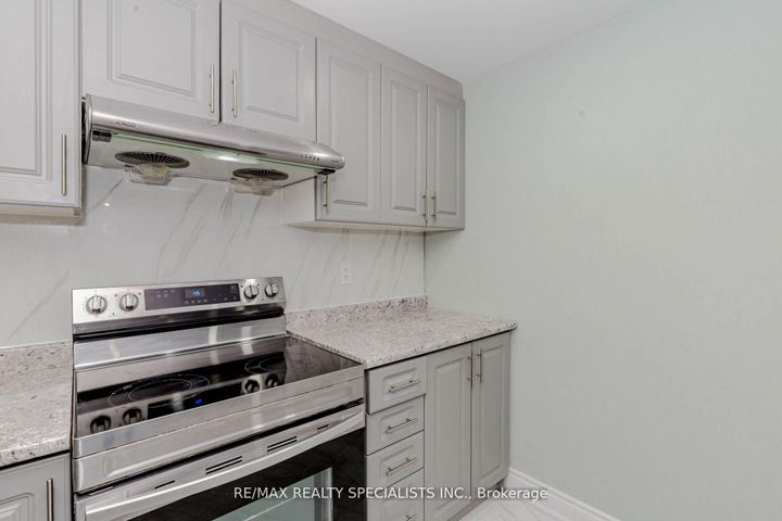 Photo 38 at 74 Clockwork Drive, Northwest Brampton, Brampton