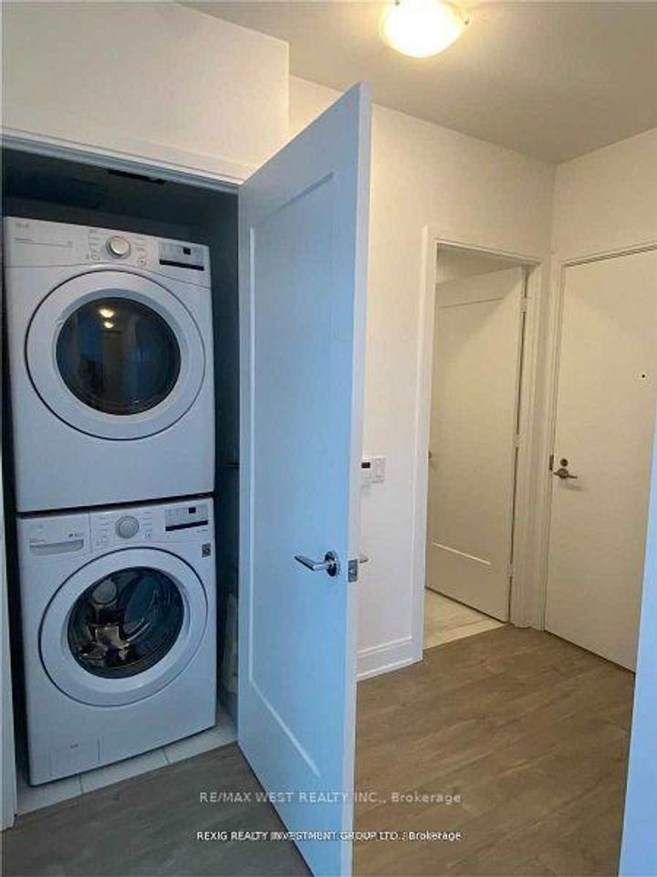 Photo 7 at 404 - 70 Annie Craig Drive, Mimico, Toronto