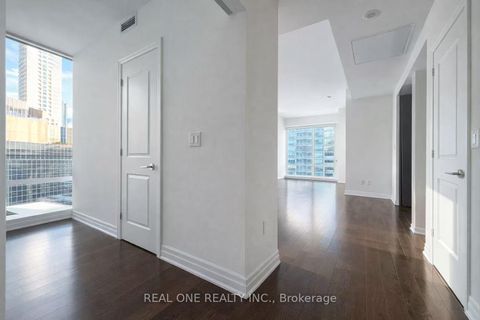 Photo 10 at 1107 - 8 The Esplanade Avenue, Waterfront Communities C8, Toronto