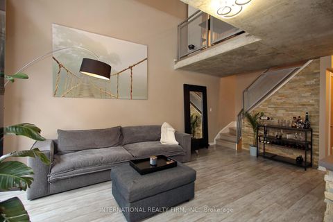 Photo 4 at 408 - 800 King Street W, Niagara, Toronto