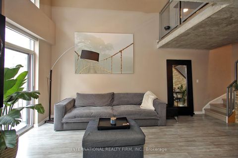 Photo 5 at 408 - 800 King Street W, Niagara, Toronto