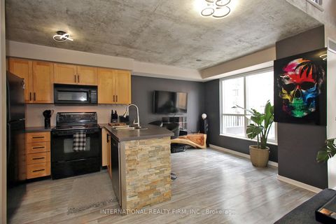 Photo 6 at 408 - 800 King Street W, Niagara, Toronto