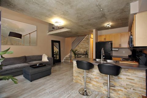 Photo 8 at 408 - 800 King Street W, Niagara, Toronto