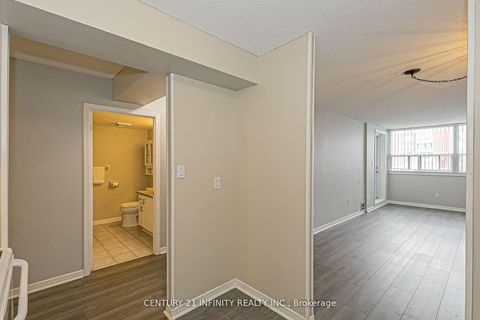 Photo 9 at 306 - 80 Athol Street E, Central, Oshawa