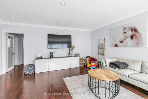 Photo 6 at 251 Thistle Down Boulevard, Beaumonde Heights, Toronto