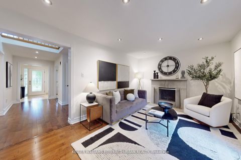 Photo 5 at 158 Walton Drive, Aurora Village, Aurora