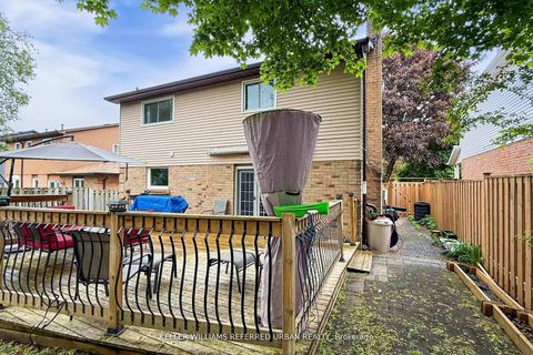 Photo 34 at 158 Walton Drive, Aurora Village, Aurora