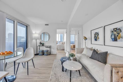 Photo 10 at 1905 - 55 Cooper Street, Waterfront Communities C8, Toronto