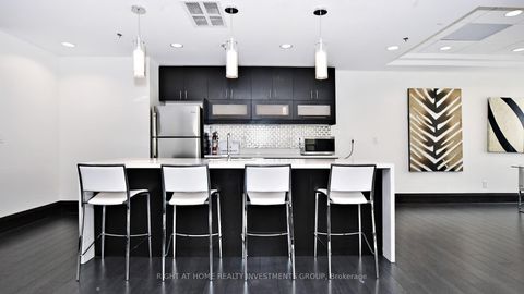 Photo 12 at 207 - 73 King William Crescent, Langstaff, Richmond Hill