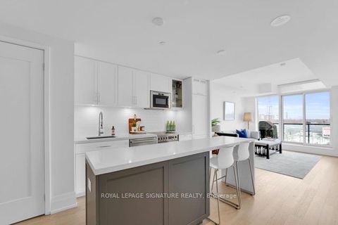 Photo 4 at 408 - 25 Malcolm Road, Leaside, Toronto