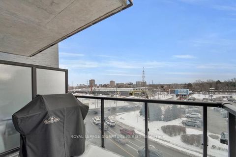 Photo 11 at 408 - 25 Malcolm Road, Leaside, Toronto