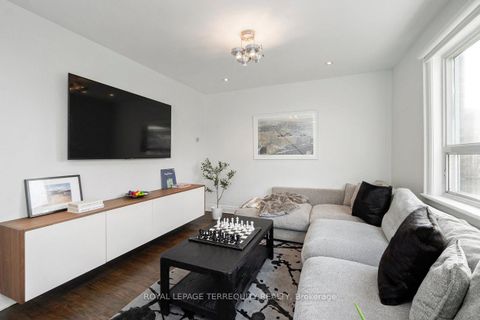 Photo 6 at 261 Blackthorn Avenue, Pellam Park, Toronto