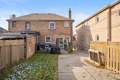Photo 37 at 261 Blackthorn Avenue, Pellam Park, Toronto