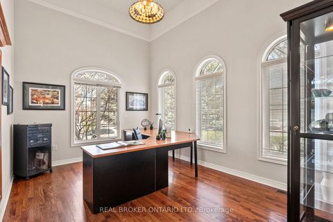 Photo 5 at 58 Calera Crescent, Sonoma Heights, Vaughan