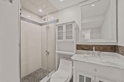 Photo 29 at 58 Calera Crescent, Sonoma Heights, Vaughan