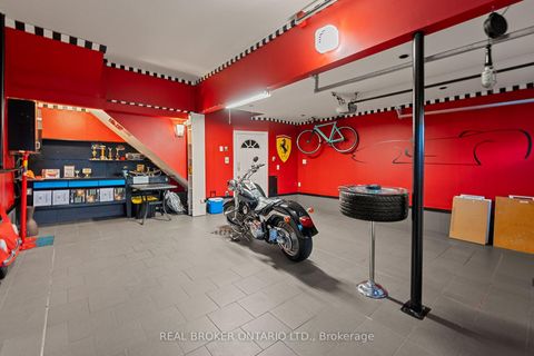 Photo 30 at 58 Calera Crescent, Sonoma Heights, Vaughan