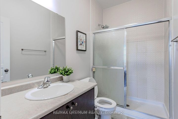 Photo 27 at 150 Lloyd Sanderson Drive, Credit Valley, Brampton