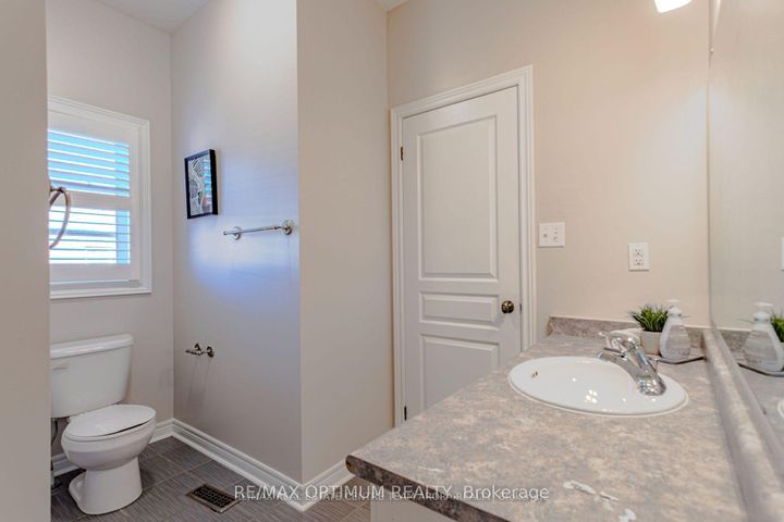 Photo 30 at 150 Lloyd Sanderson Drive, Credit Valley, Brampton