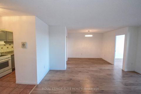 Photo 5 at 302 - 362 THE EAST MALL W, City Centre West, Toronto