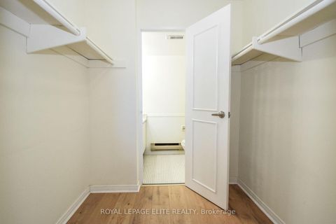 Photo 13 at 302 - 362 THE EAST MALL W, City Centre West, Toronto