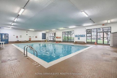 Photo 17 at 302 - 362 THE EAST MALL W, City Centre West, Toronto