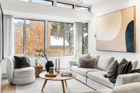 Photo 6 at 337 - 40 Oaklands Avenue, St. Clair, Toronto