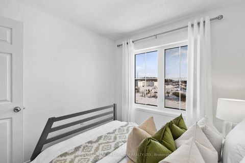 Photo 32 at 2609 Deputy Minister Path, Windfields, Oshawa