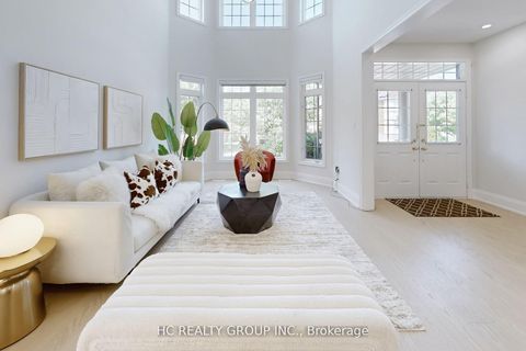 Photo 2 at 47 Medoc Place, Patterson, Vaughan