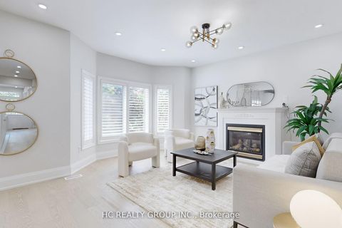 Photo 6 at 47 Medoc Place, Patterson, Vaughan