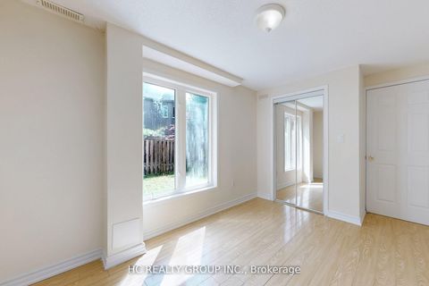 Photo 17 at 47 Medoc Place, Patterson, Vaughan