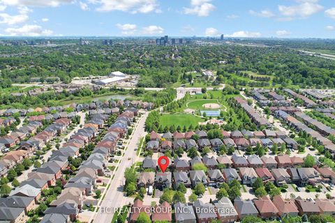 Photo 22 at 47 Medoc Place, Patterson, Vaughan