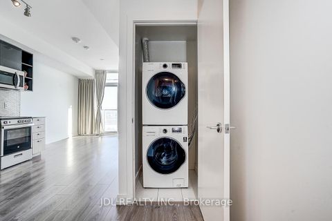 Photo 9 at 808 - 10 De Boers Drive, York University Heights, Toronto