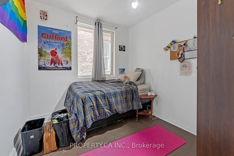 Photo 11 at 258 Brunswick Avenue, University, Toronto