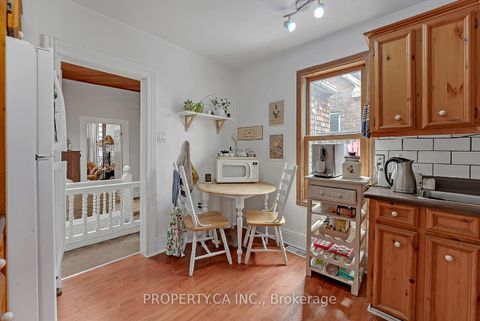 Photo 23 at 258 Brunswick Avenue, University, Toronto