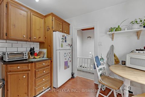 Photo 24 at 258 Brunswick Avenue, University, Toronto