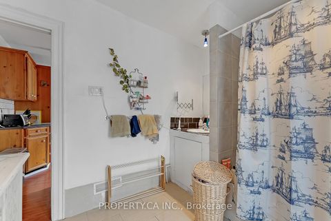 Photo 25 at 258 Brunswick Avenue, University, Toronto