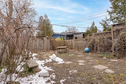 Photo 31 at 258 Brunswick Avenue, University, Toronto