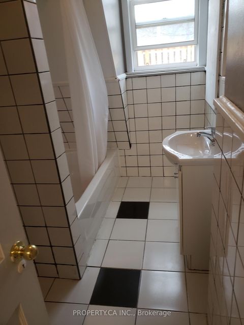 Photo 16 at 123 Barton Avenue, Annex, Toronto