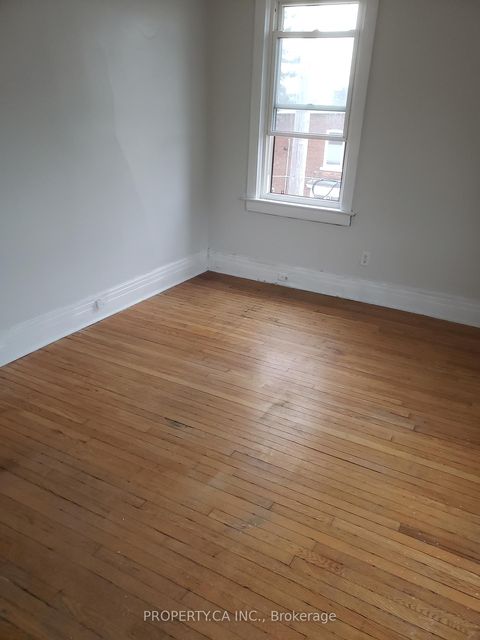 Photo 18 at 123 Barton Avenue, Annex, Toronto