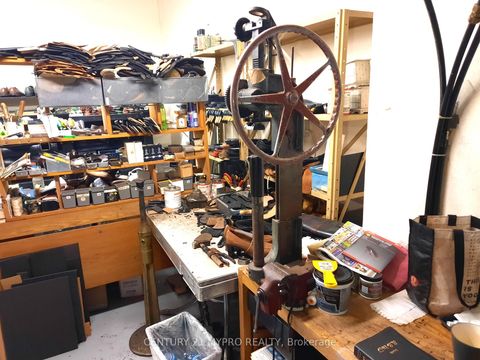 Photo 10 at HSC 107 - 700 University Avenue, Chinatown, Toronto