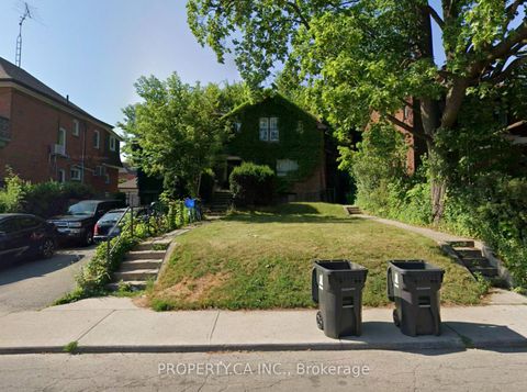 Photo 1 at 4 Glenhurst Avenue, Oakwood Village, Toronto
