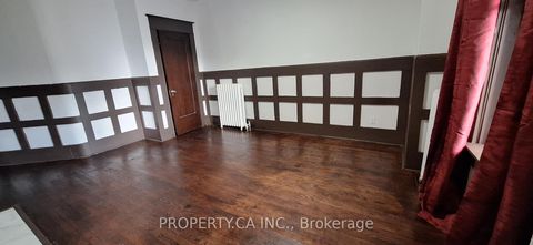 Photo 5 at 4 Glenhurst Avenue, Oakwood Village, Toronto