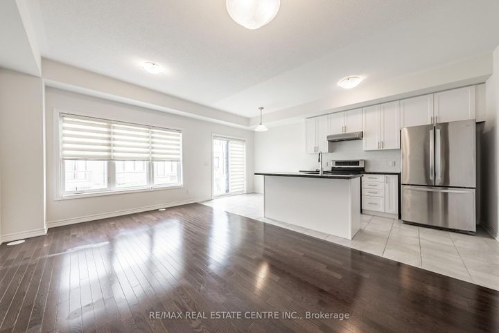 Photo 7 at 391 Athabasca Common, JM Joshua Meadows, Oakville