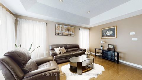 Photo 5 at 204 Proclamation Drive, Shore, Barrie