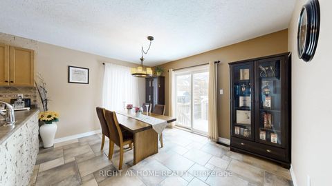 Photo 12 at 204 Proclamation Drive, Shore, Barrie