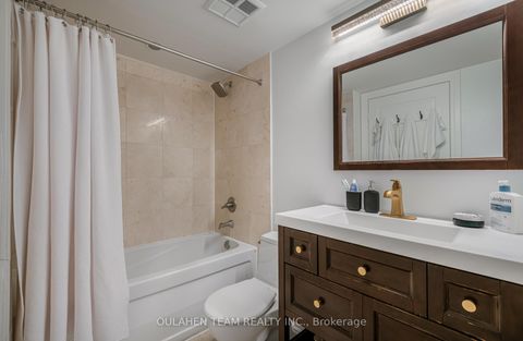 Photo 19 at 909 - 1 Avondale Avenue, Willowdale East, Toronto